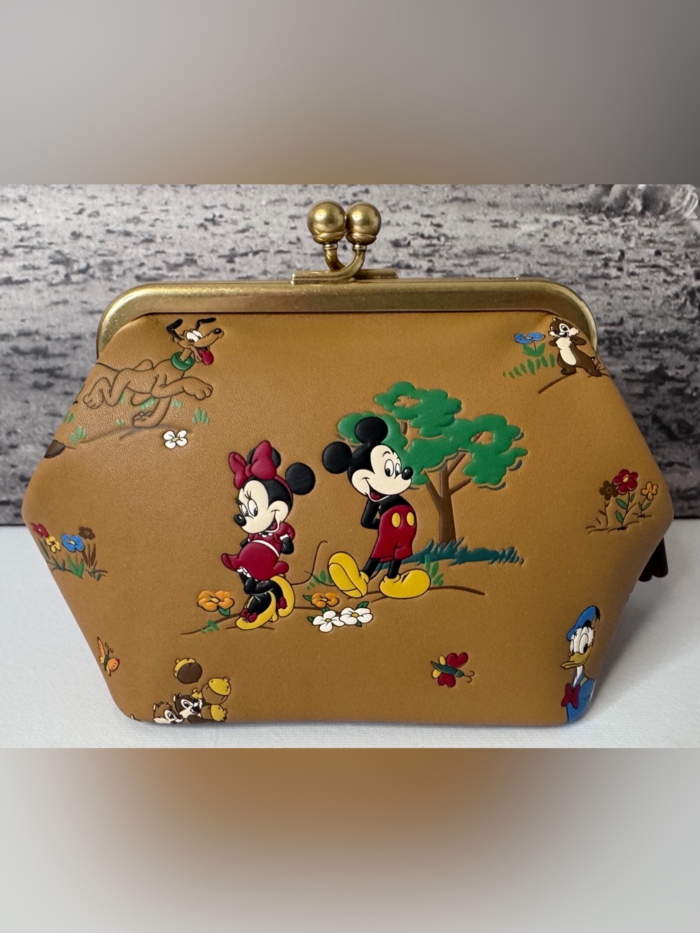 New Coach x Disney Mickey & Minnie Mouse & Friends Kisslock Leather Bag CAE68 - Picture 4 of 10